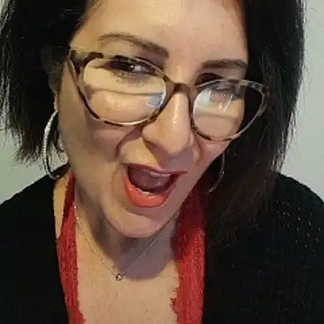 Viola8p online show from November 2025 02:07:01 PM