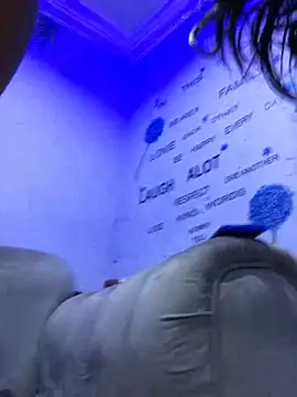 DiamondGoddes online show from February 2025 04:17:02 PM