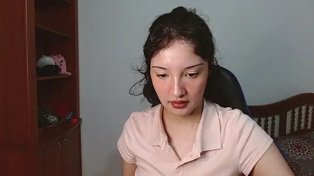 alexaa08 online show from September 2025 12:08:02 PM