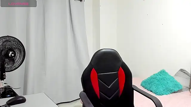 Snapshot of Sanddi_milff chatting on January 2025 07:14:02 PM Sanddi milff online show from January 2025 07:14:02 PM