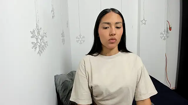 monse 02 online show from December 2025 12:53:02 PM