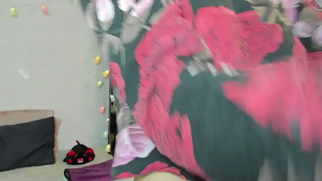 kittyzenn online show from September 2025 05:13:01 PM