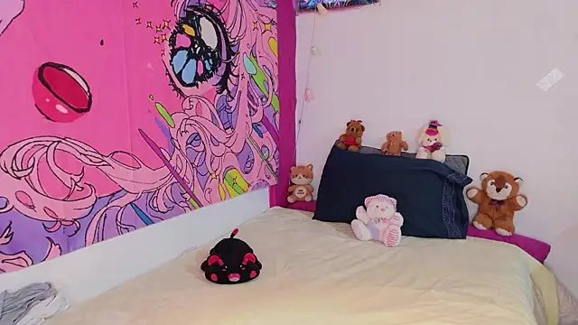 kittyzenn online show from December 2025 08:15:02 PM