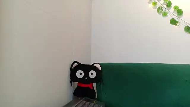 kittyzenn online show from June 2026 10:45:02 PM