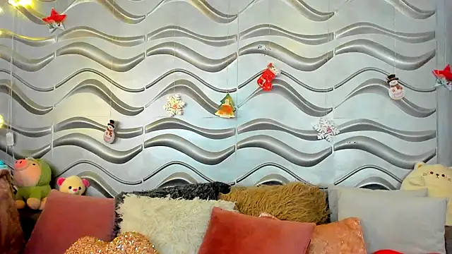 StormiRusso online show from December 2024 01:23:01 AM