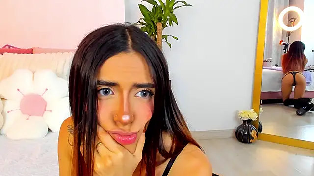 StormiRusso online show from March 2025 03:11:01 AM