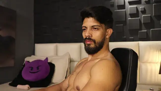 DannSaenz online show from February 2025 01:16:01 PM