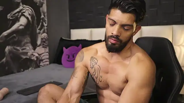 DannSaenz online show from February 2025 05:24:01 PM