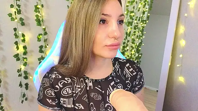 Snapshot of Kurama_Katana chatting on December 2024 08:47:02 PM Kurama Katana online show from December 2024 08:47:02 PM