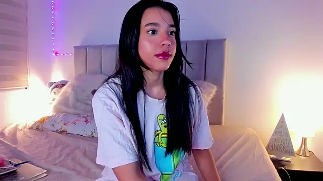 DanielaSaenz0 online show from December 2024 04:50:02 AM