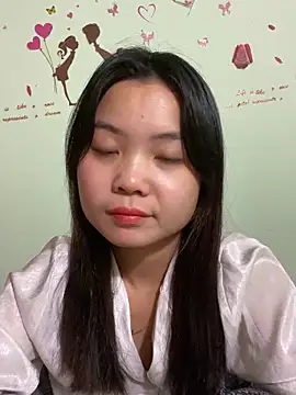 Maeve2k5 online show from December 2024 03:26:01 PM