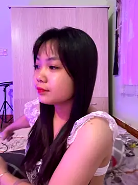 Maeve2k5 online show from October 2025 09:25:01 PM