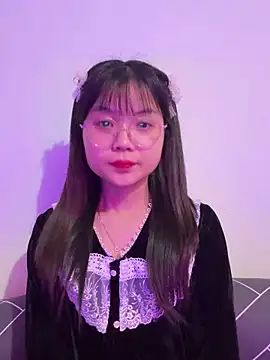 Maeve2k5 online show from November 2025 01:10:02 PM