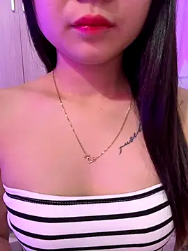 Maeve2k5 online show from November 2025 10:26:01 PM