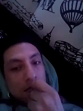 alexmoragomez online show from April 2026 04:54:02 PM