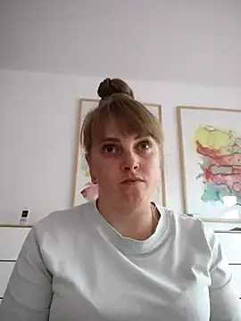 CoddessCrystal online show from September 2025 12:09:02 PM