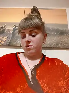 CoddessCrystal online show from April 2026 08:06:01 PM