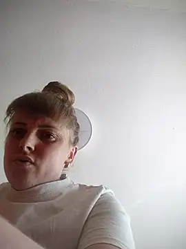 CoddessCrystal online show from April 2026 09:46:02 AM