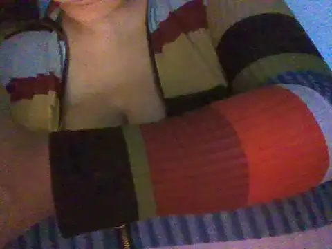 Snapshot of RoxiRedXXX chatting on February 2025 09:09:01 PM RoxiRedXXX online show from February 2025 09:09:01 PM