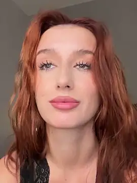 OmeliaDior online show from September 2025 05:04:01 PM