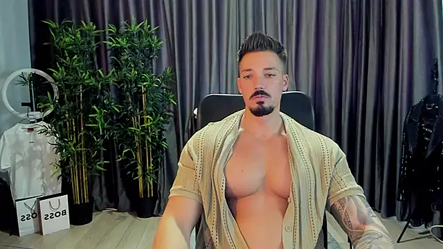 HaydenSpearss online show from October 2025 01:06:02 PM