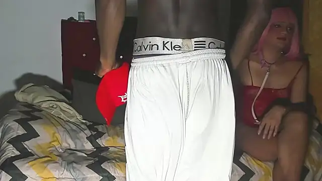 blackWhite hot online show from September 2025 11:01:01 AM