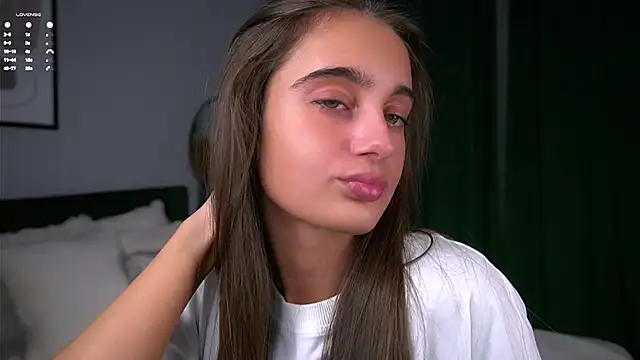 PiquingOgalala online show from November 2025 01:09:02 AM