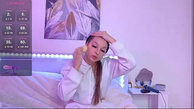 Veronica leal online show from September 2025 11:04:02 AM