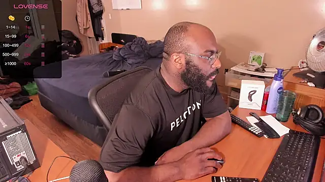 MrChuckDailyXXX online show from March 2025 01:46:01 AM