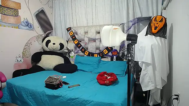 EMMA SWEETT1 online show from October 2025 01:12:02 PM