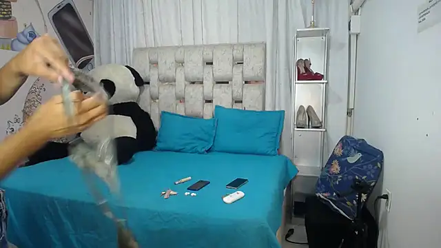 EMMA SWEETT1 online show from November 2025 06:40:01 PM