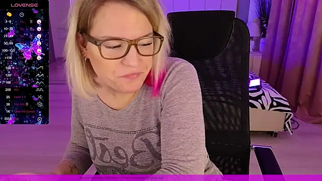 EVAshinyGIRL online show from January 2025 07:42:01 AM