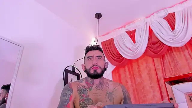 dilan scootk  online show from May 2026 07:33:01 PM