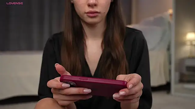 Amely Young online show from December 2025 02:05:02 AM