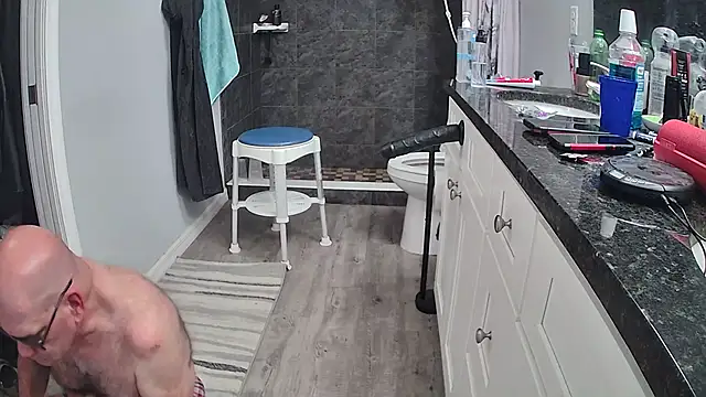 lou63ponce online show from March 2026 08:45:02 PM