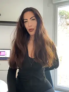 Eyline online show from April 2026 09:28:02 AM