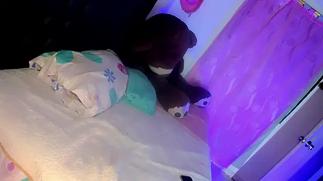 Snapshot of Maryonthemoon chatting on March 2025 02:19:02 AM Maryonthemoon online show from March 2025 02:19:02 AM