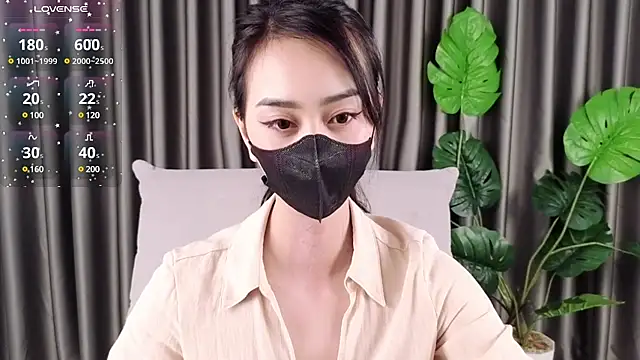 -----Sue----- online show from February 2025 03:40:01 PM