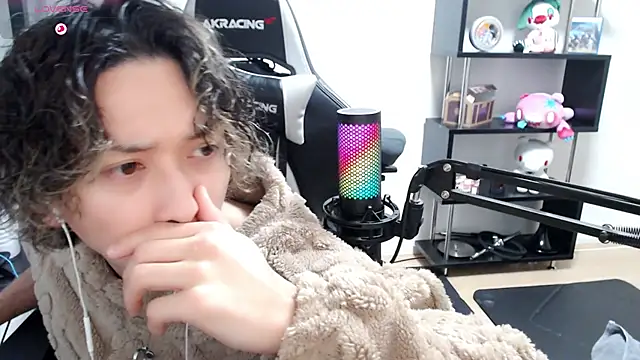 Shizukuu online show from March 2025 12:13:02 PM