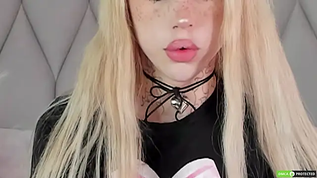 Joy Barker online show from October 2025 01:42:02 PM