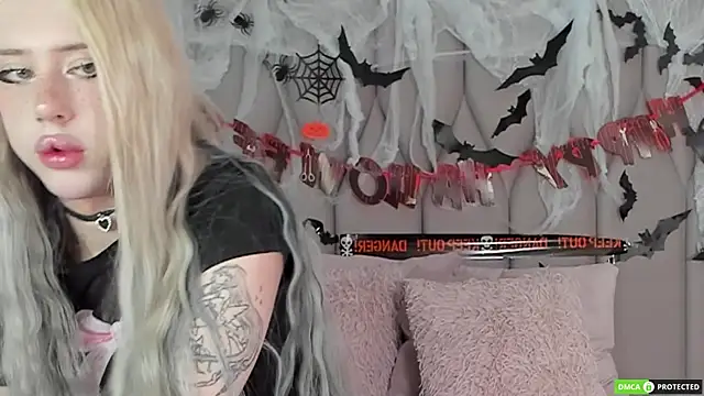 Joy Barker online show from November 2025 09:00:02 AM