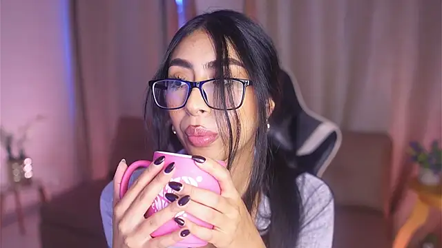 Sara albrecht online show from January 2025 03:53:02 PM