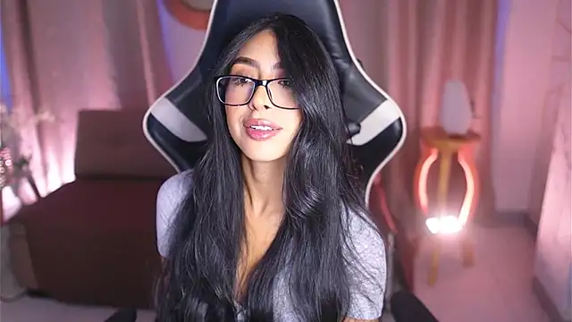 Sara albrecht online show from February 2025 01:20:01 PM