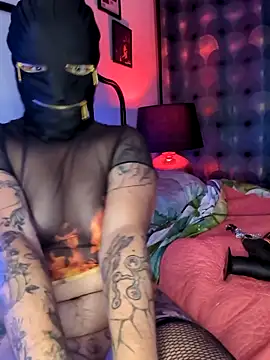 SaihtamX online show from October 2025 11:45:02 PM