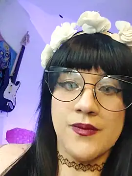 ItsNaiixa online show from December 2024 10:22:01 PM