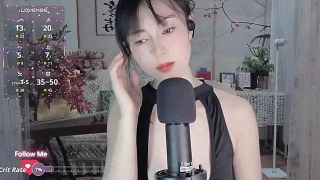 Lisa-s online show from September 2025 02:39:02 PM