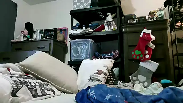 WHITEDAROSE online show from November 2025 04:07:01 PM