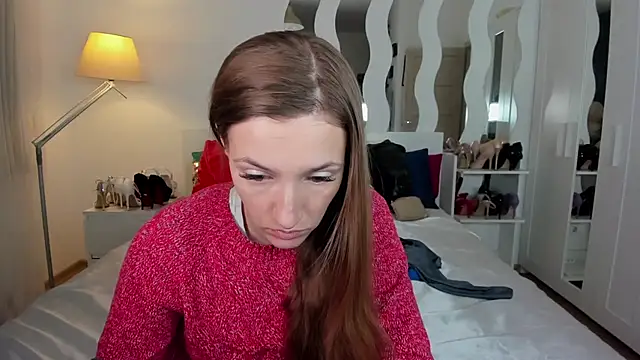 KateRedgar online show from February 2025 03:56:01 PM