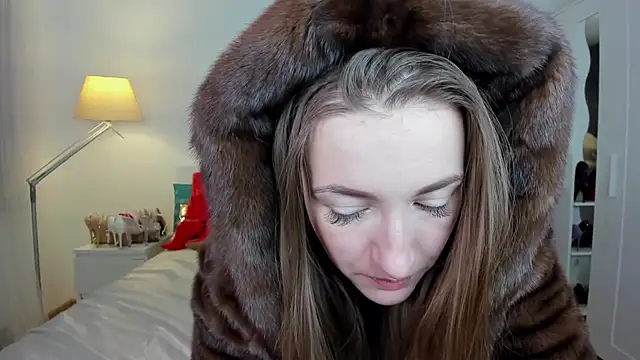 KateRedgar online show from February 2025 08:18:01 PM