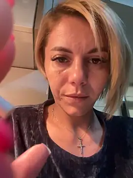 tanyagrey online show from October 2025 05:52:01 AM